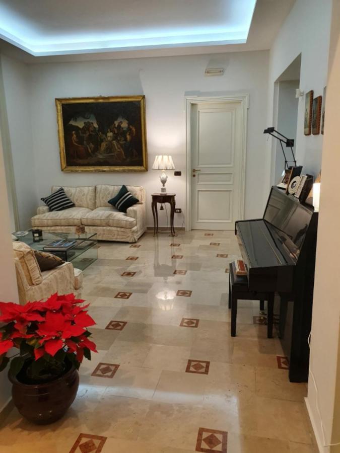 Apartamento L'Arnia Nápoles Exterior foto
