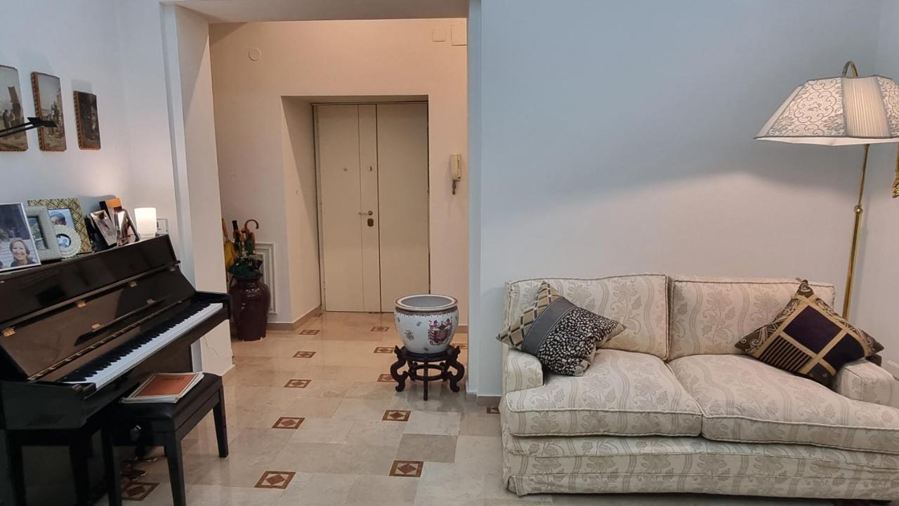 Apartamento L'Arnia Nápoles Exterior foto
